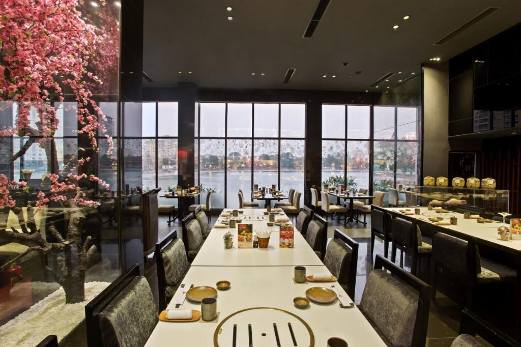 Lake Side Hotel Hanoi Exterior photo